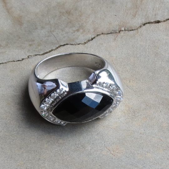 Elliptical Black Onyx Ring