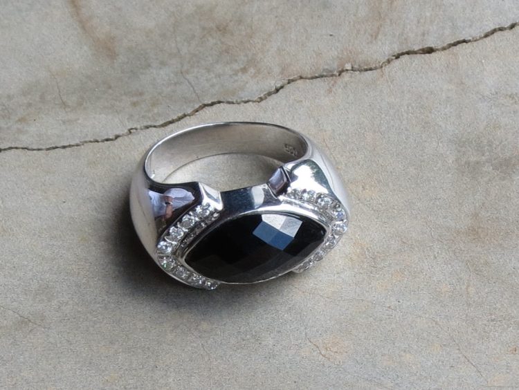 Elliptical Black Onyx Ring