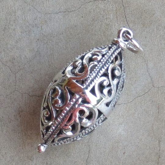 Silver Elliptical Ornate Pendant