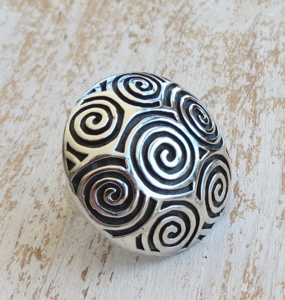 Sterling silver large spiraled dome ring