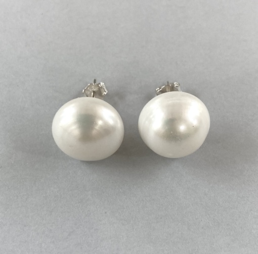 gray pearl stud earrings