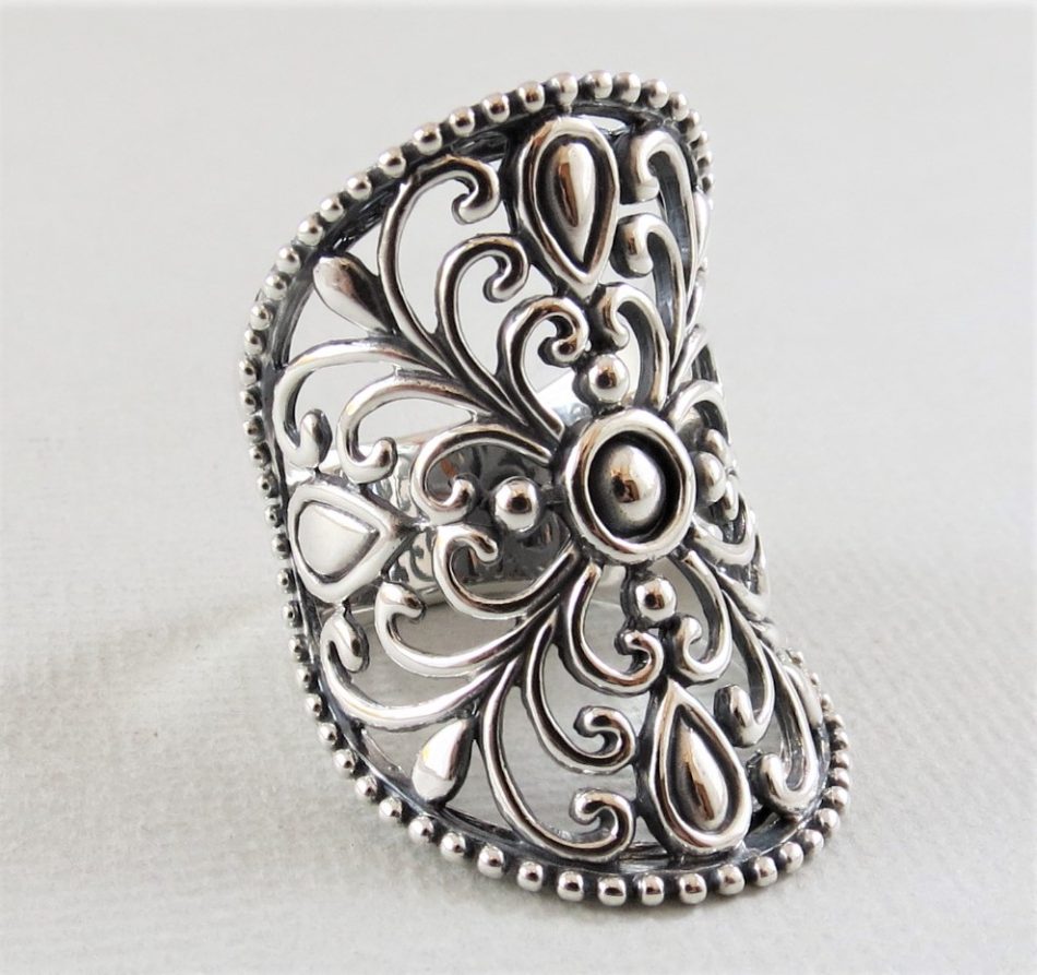 sterling silver intricate detailed ring