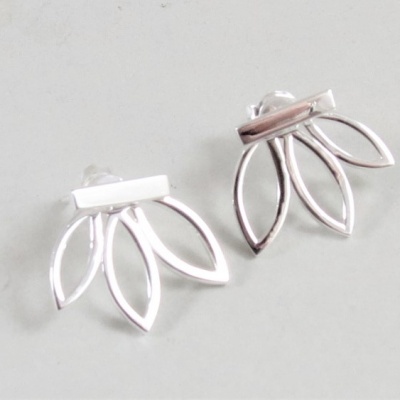 simple earrings silver