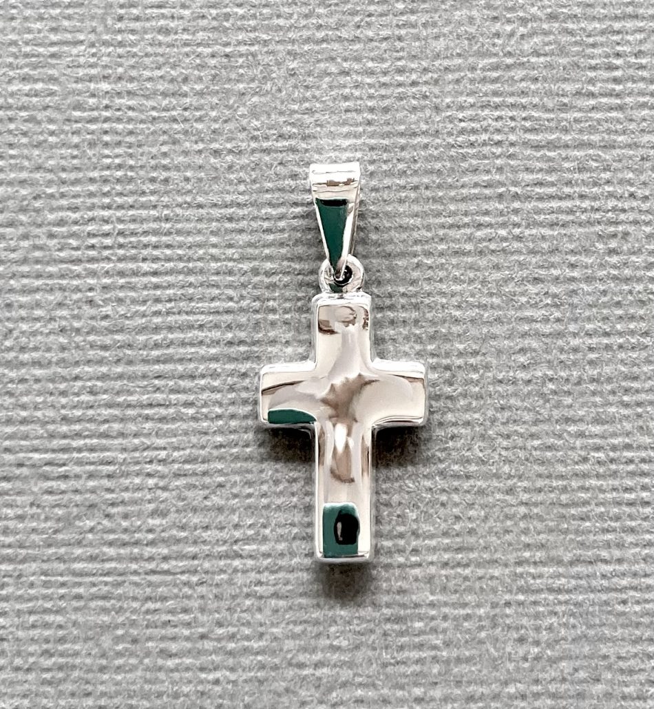 Sterling silver plain cross pendant