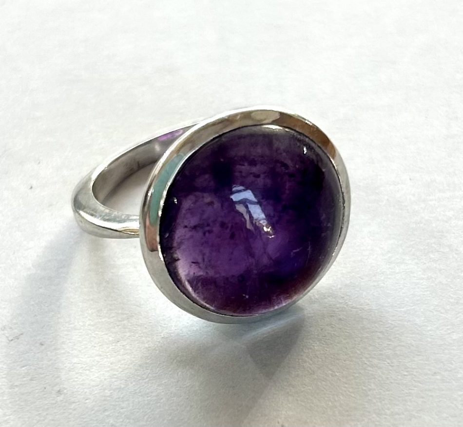 sterling silver and amethyst cabochon ring