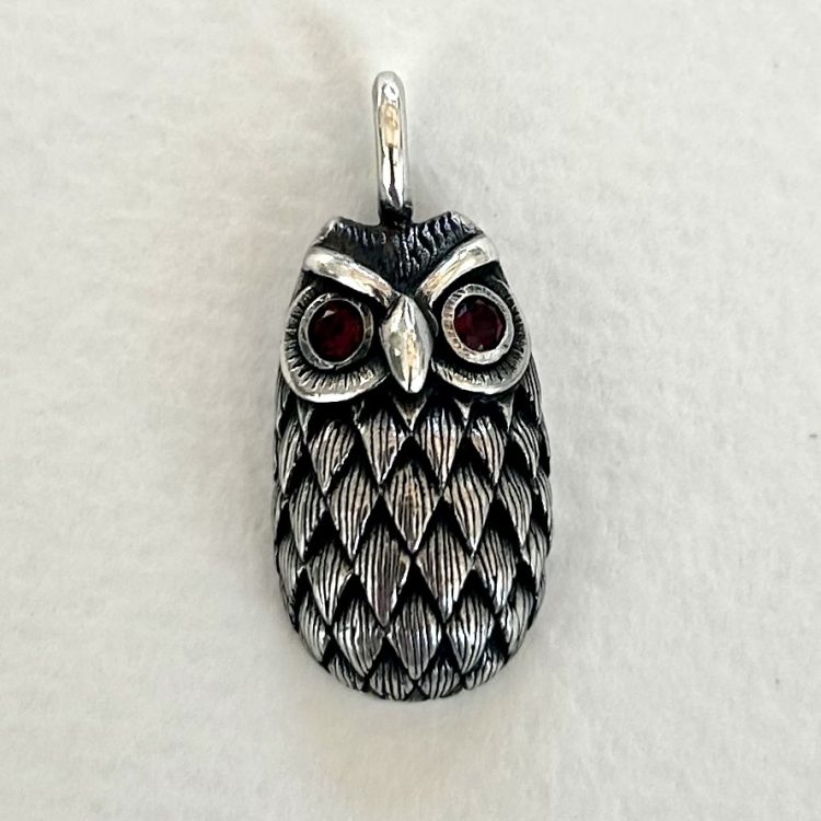 sterling silver owl pendant with garnet eyes