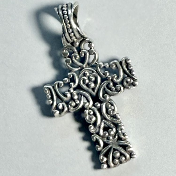sterling silver heart detailed cross pendant