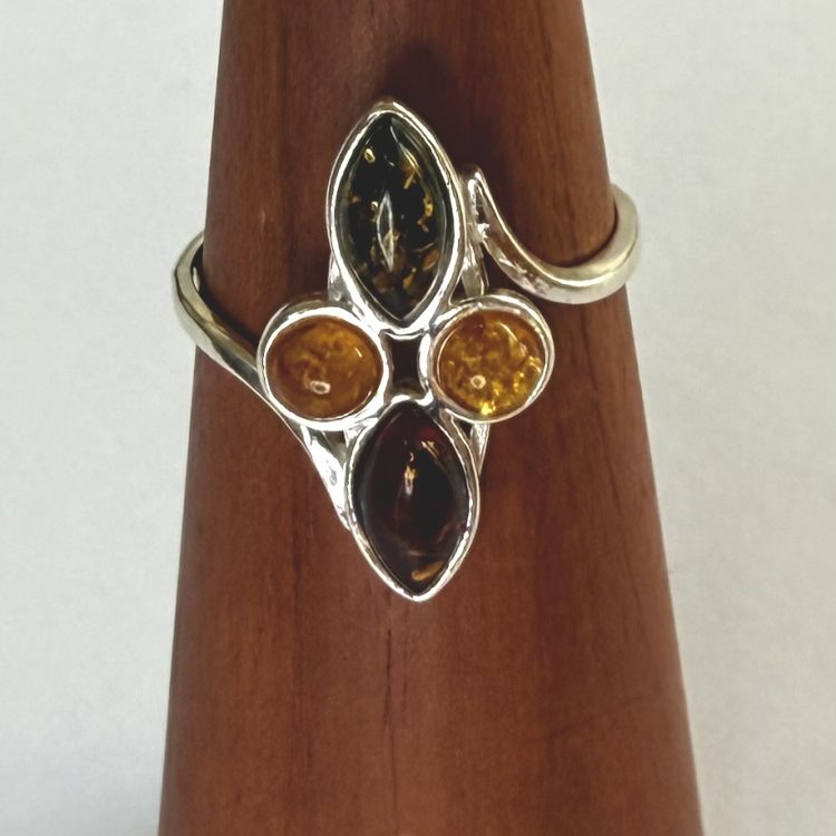 multi-coloured 4 stone amber ring