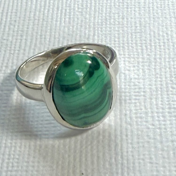 oval sterling silver and malachite ring