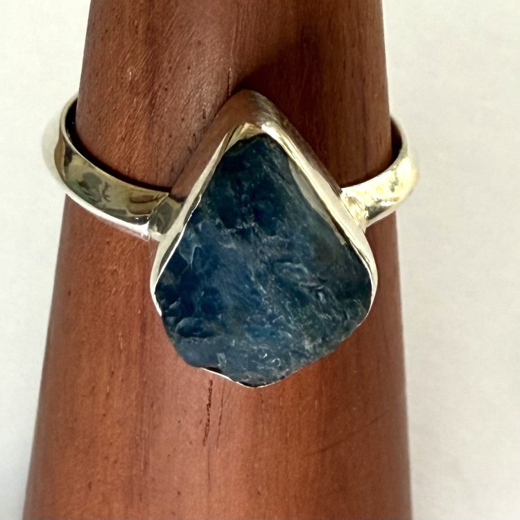 sterling silver raw apatite ring