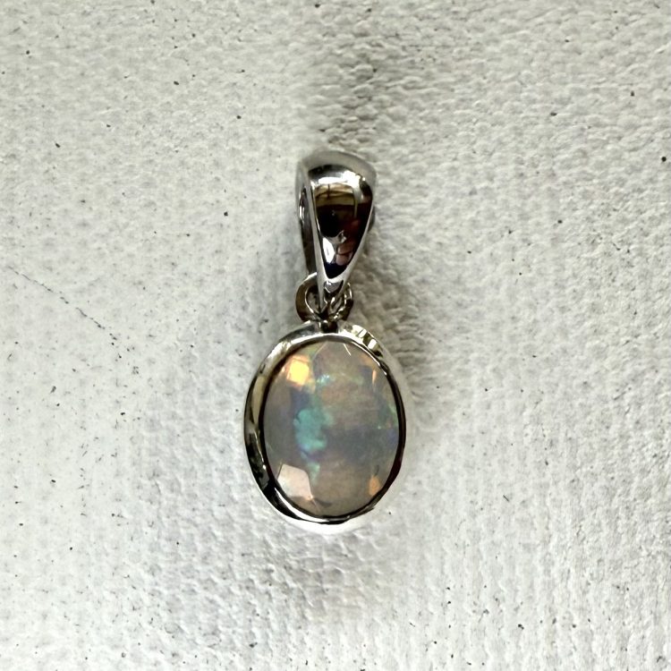 sterling silver oval ethiopian opal pendant