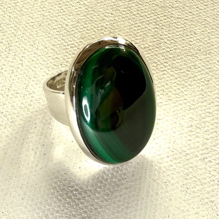 oval sterling silver and malachite ring
