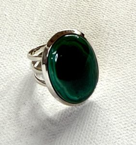 oval sterling silver and malachite ring