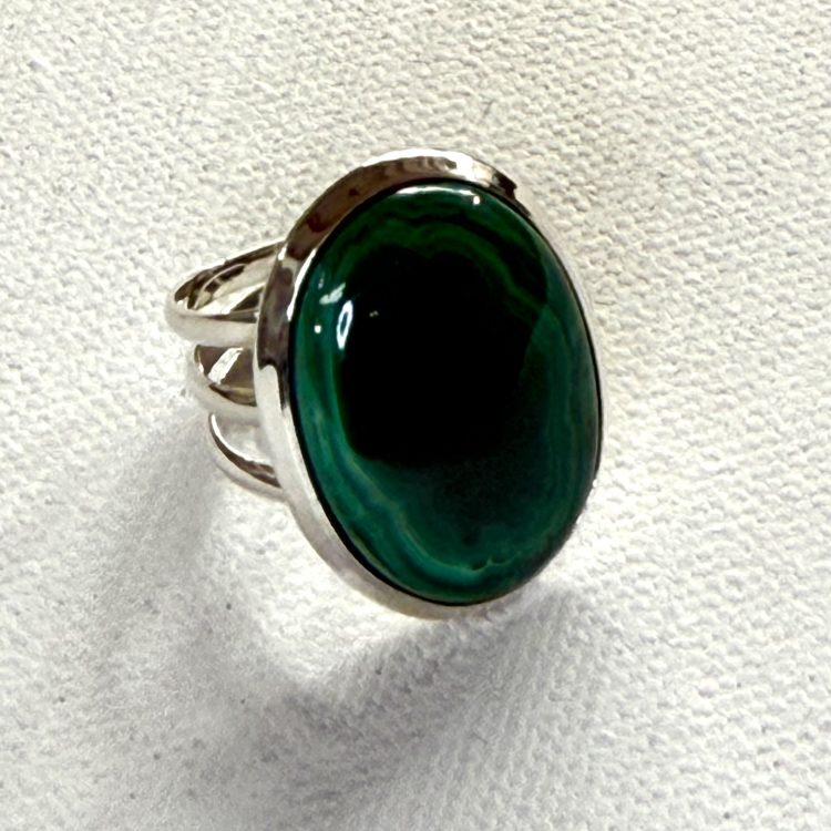 oval sterling silver and malachite ring