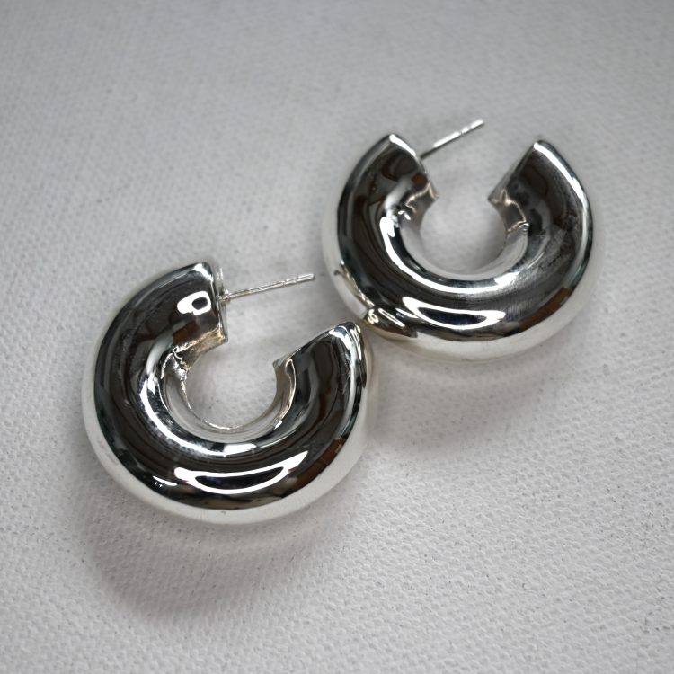x-large chunky round hoop stud earrings