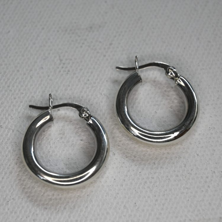 small sterling silver round hoop earrings with clip lock
