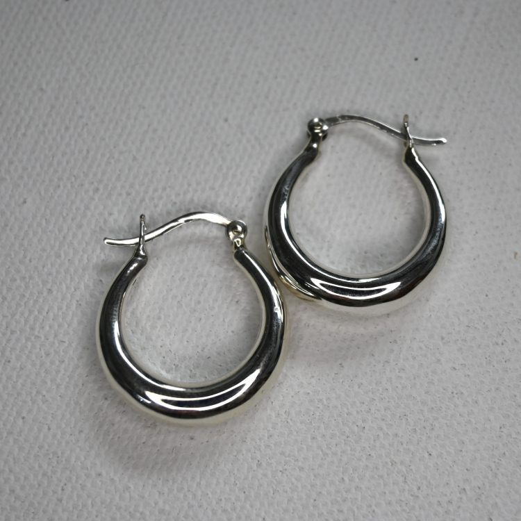 small sterling silver hoop earrings with clip lock