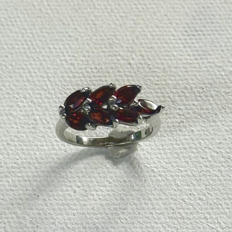 sterling silver vine detail garnet ring