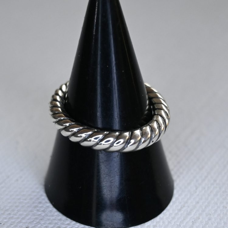 sterling silver solid twist design ring