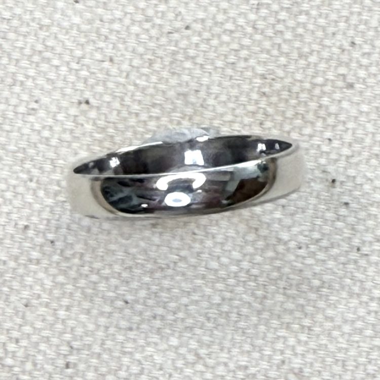 sterling silver medium band ring