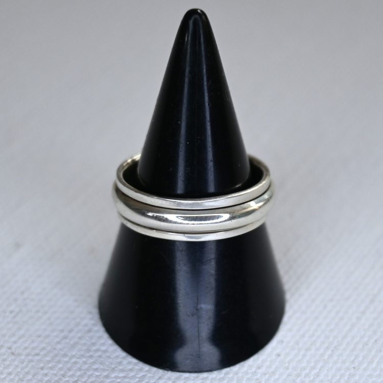 sterling silver plain band fidget ring