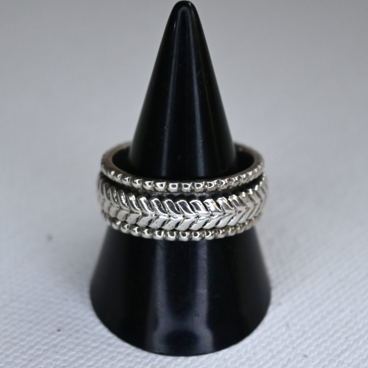 sterling silver thick weave detail fidget ring